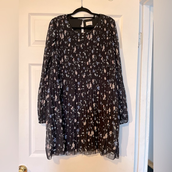 Aritzia Wilfred plissé dress with long sleeves size L large - Picture 1 of 10